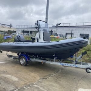 ZODIAC PRO 5.5 + MOTEUR F115 YAMAHA