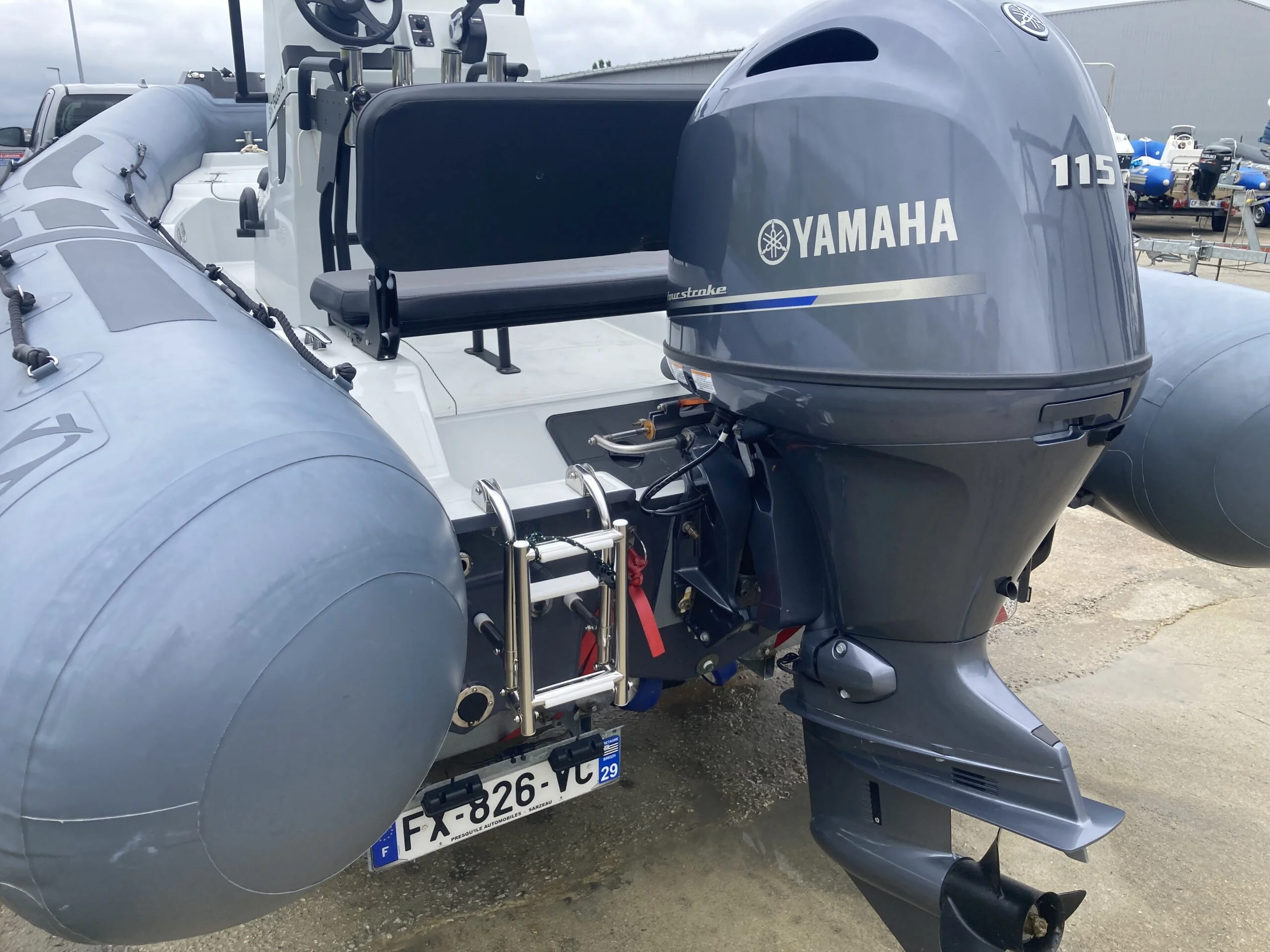 ZODIAC PRO 5.5 NEO + MOTEUR F115 BETL YAMAHA – Image 5