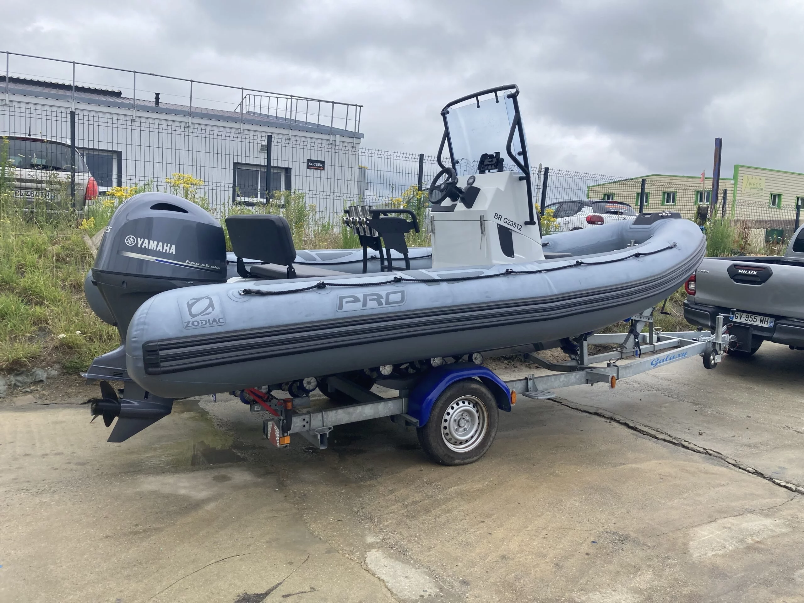 ZODIAC PRO 5.5 NEO + MOTEUR F115 BETL YAMAHA – Image 4