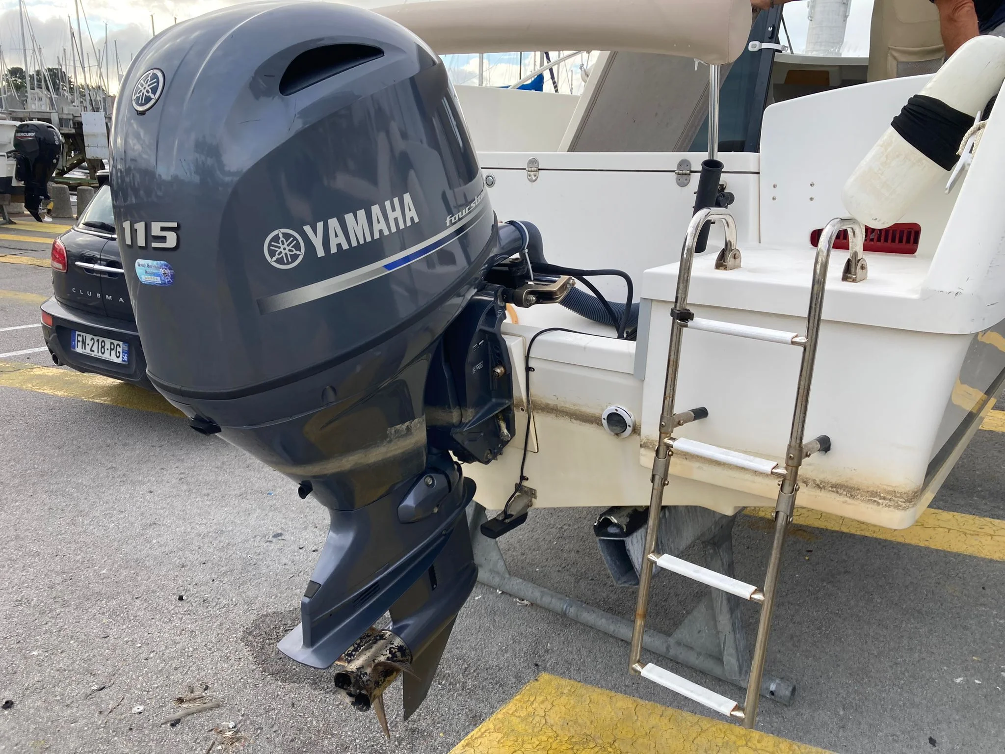 OCQUETEAU 615 TIMONIER + MOTEUR F115 BETL YAMAHA – Image 4