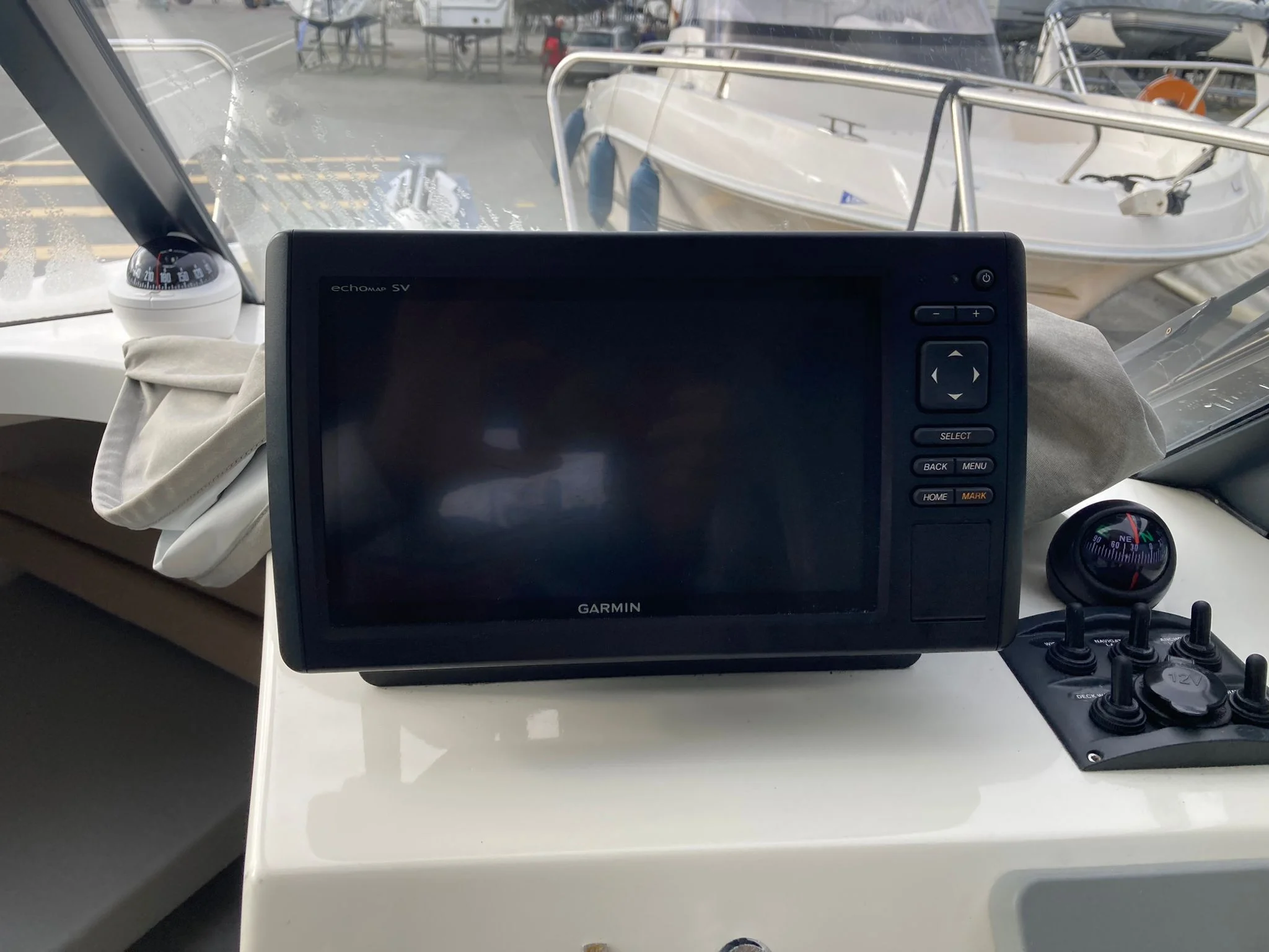 OCQUETEAU 615 TIMONIER + MOTEUR F115 BETL YAMAHA – Image 9