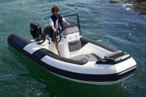 3D TENDER TR54 PACK FIRST + MOTEUR DF60 SUZUKI - Image 2