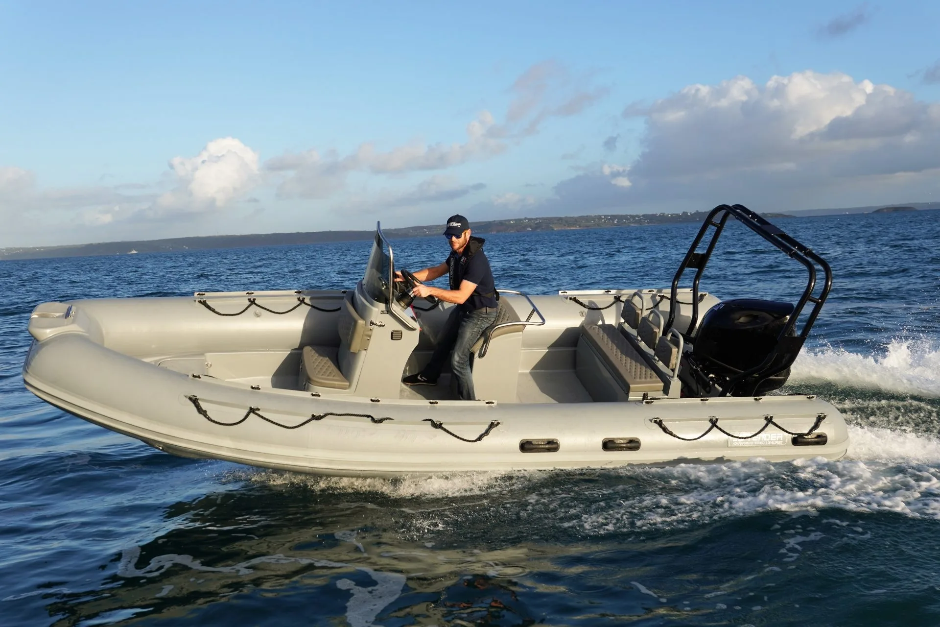 3D Tender XPro 589 BF115 Honda