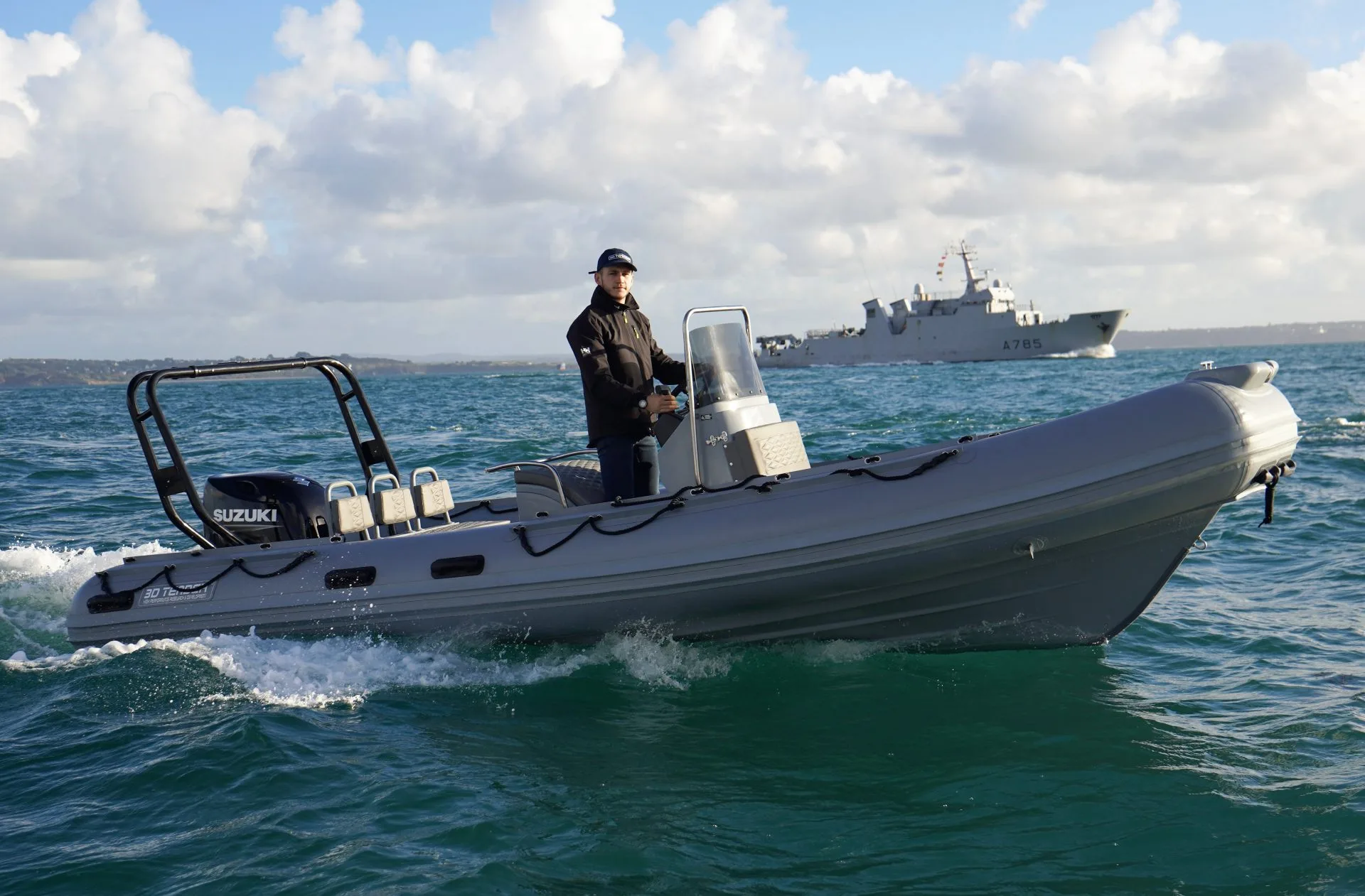 3D Tender XPro 589 BF115 Honda – Image 7