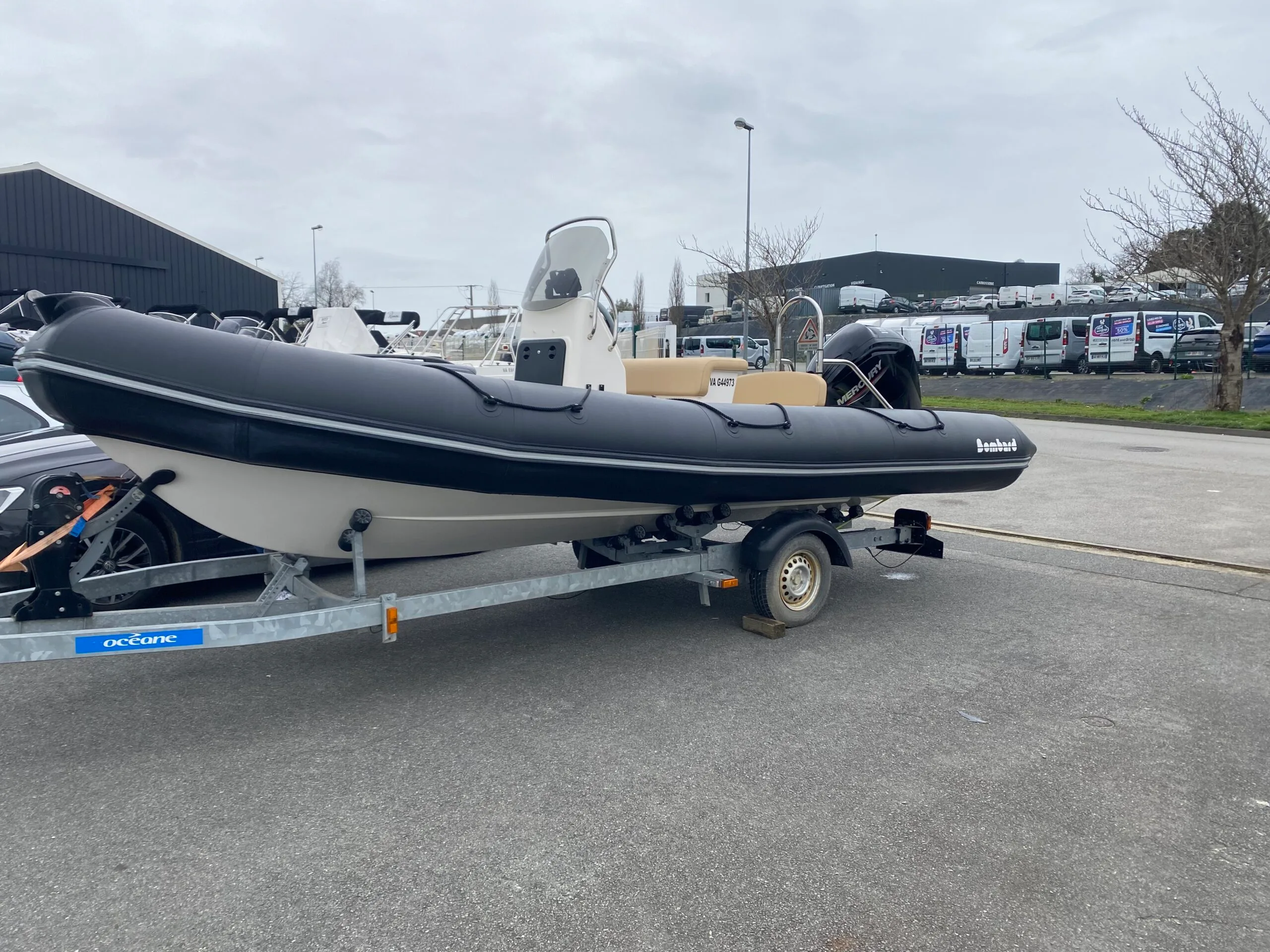 SEMI-RIGIDE BOMBARD SUNRIDER 650 + MOTEUR F115 EFI MERCUY – Image 2