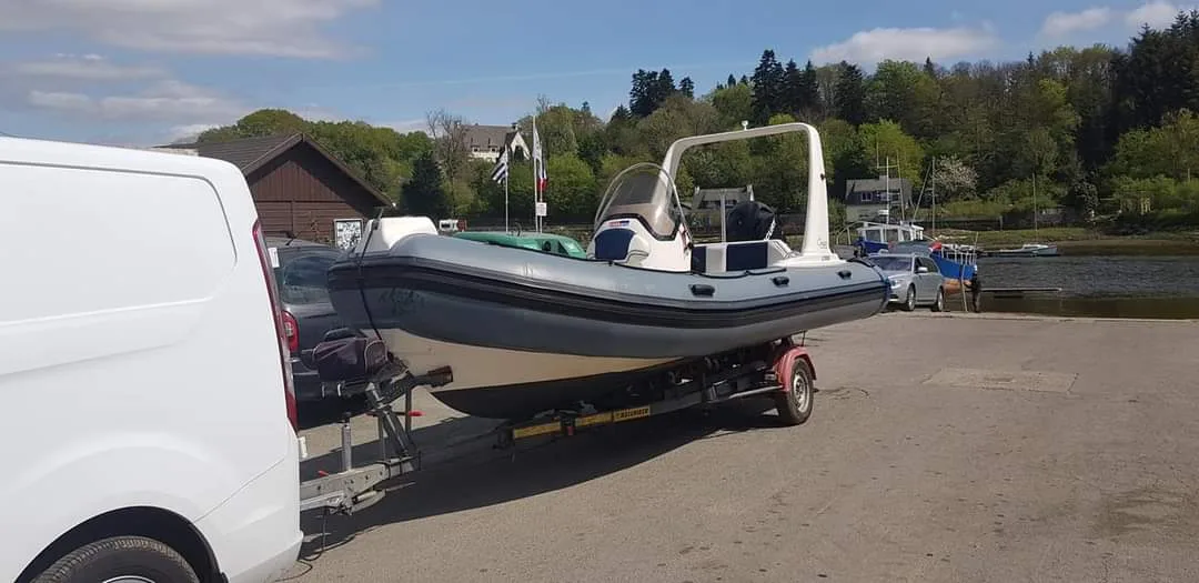 SEMI-RIGIDE VALIANT V 620 CRUISER + MOTEUR F150 EFI MERCURY