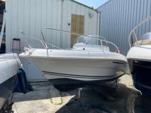 JEANNEAU CAP CAMARAT 5.5CC STYLE + MOTEUR F100 YAMAHA - Image 2