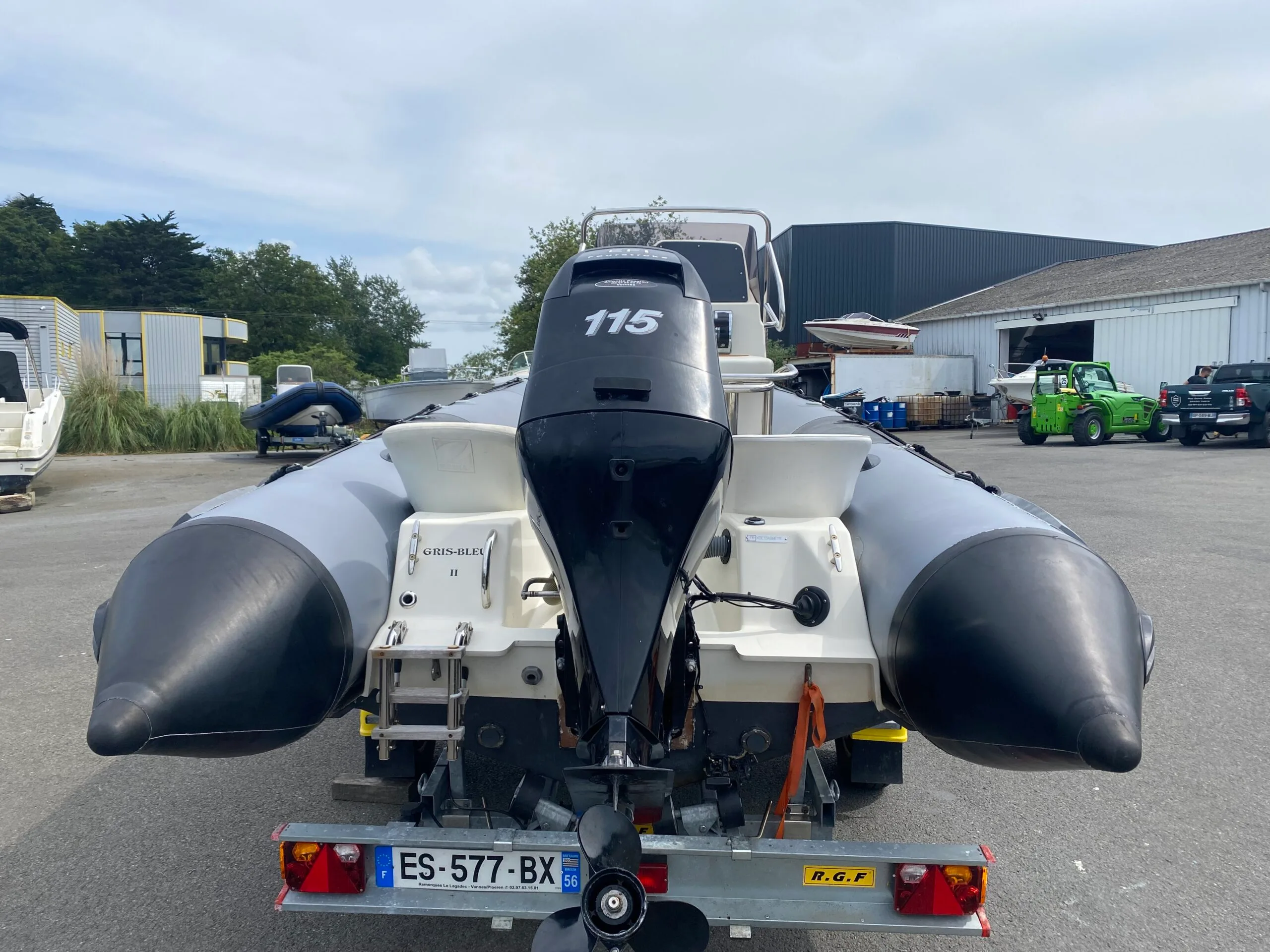 SEMI-RIGIDE ZODIAC PRO OPEN 550 D'OCCASION + MOTEUR F115 EFI MERCURY – Image 4