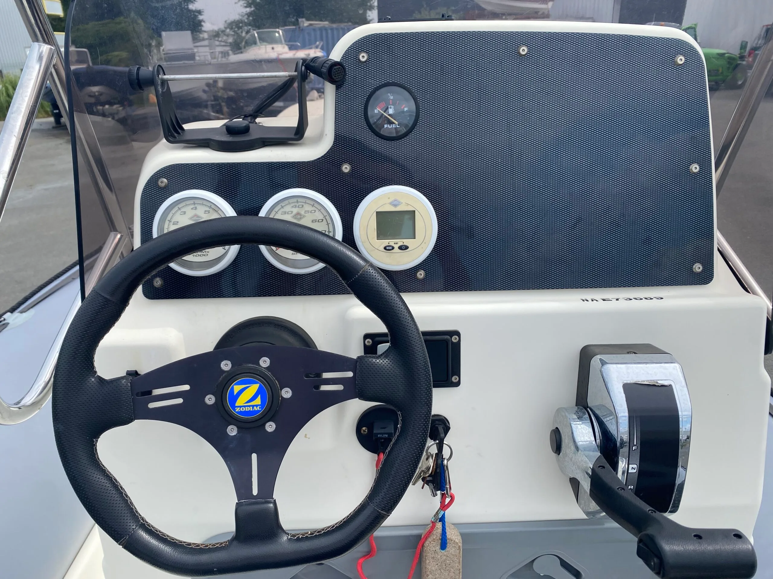 SEMI-RIGIDE ZODIAC PRO OPEN 550 D'OCCASION + MOTEUR F115 EFI MERCURY – Image 7