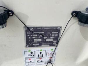 SEMI-RIGIDE ZODIAC PRO OPEN 550 D'OCCASION + MOTEUR F115 EFI MERCURY – Image 10