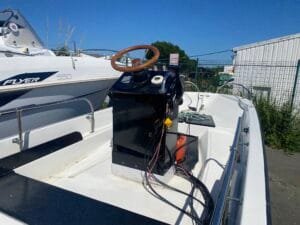 BATEAU BOSTON WWHALER 15 + MOTEUR 60CV MARINER – Image 4