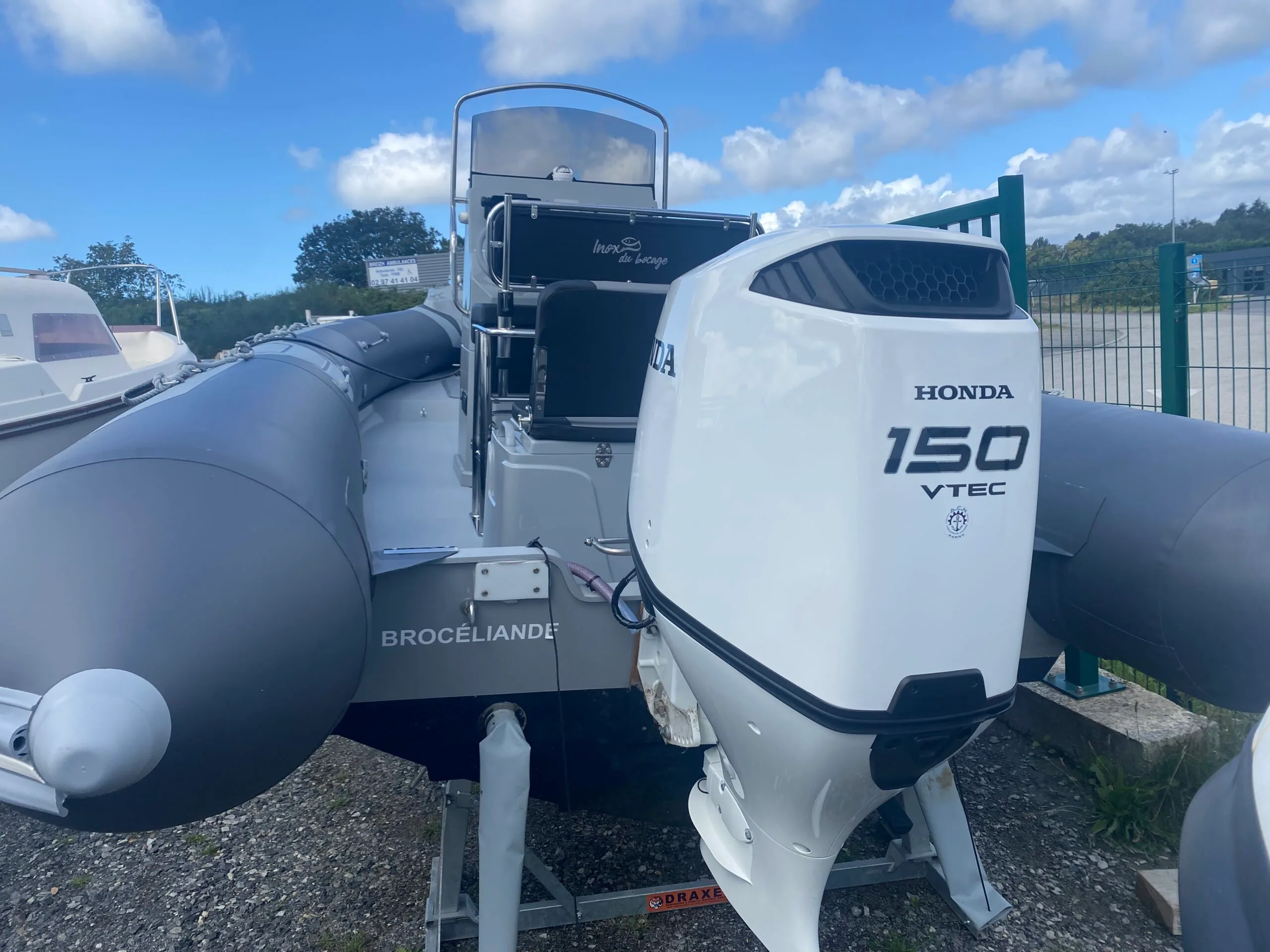 SEMI-RIGIDE NARWHAL HD 670 AVEC MOTEUR BF150 HONDA – Image 6